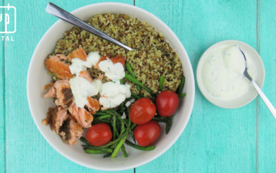 Bulgur & quinoa bowl met gegrilde zalm, linzen en groente
